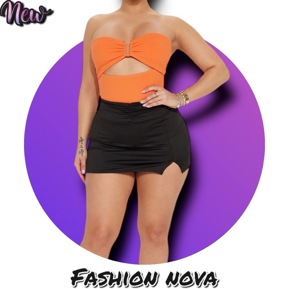 New NWT Fashion nova Camila Ruched Bandeau Bodysuit - Orange ( SOLD OUT)